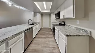 Photo #3: 6410277 Listing