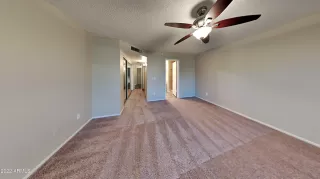 Photo #5: 6410277 Listing