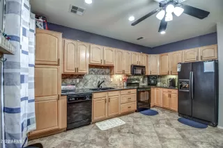 Photo #4: 6410415 Listing 