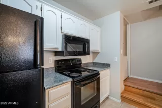 Photo #3: 6410456 Listing 