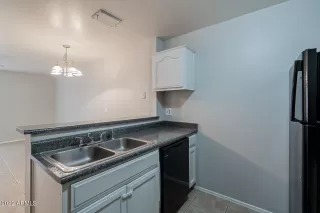 Photo #4: 6410456 Listing 