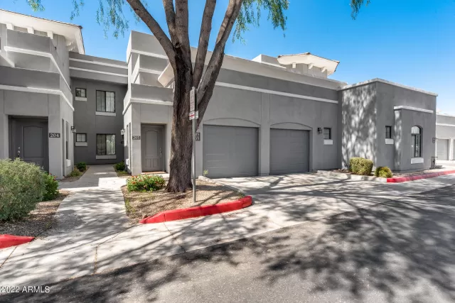 MLS: 6410923 Condo For Sale