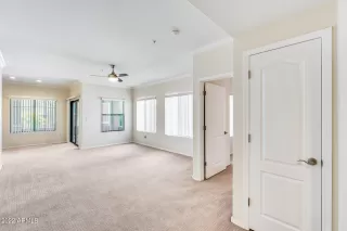 Photo #5: 6410923 Listing