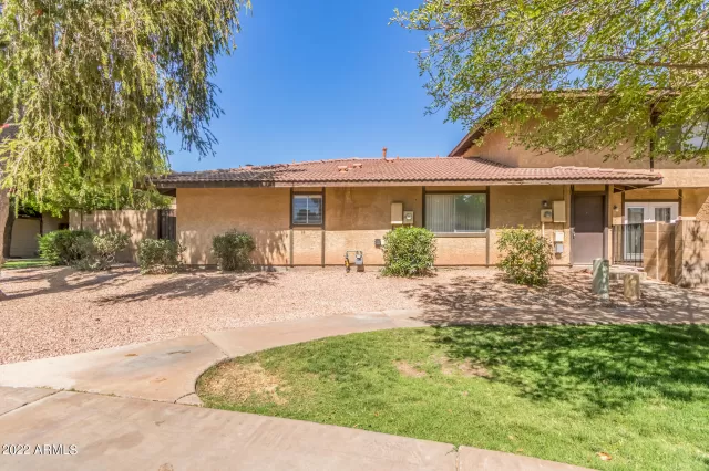 MLS: 6410925 Condo For Sale