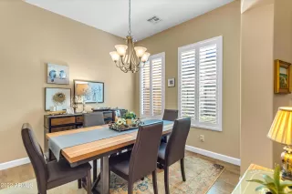 Photo #5: 6410928 Listing