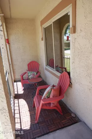 Photo #5: 6410965 Listing