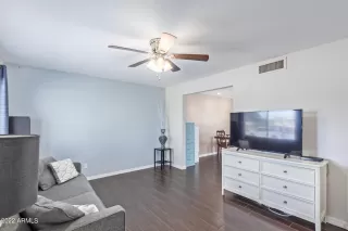 Photo #4: 6411005 Listing