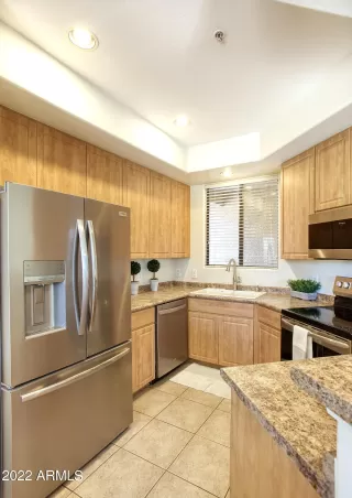 Photo #5: 6411223 Listing