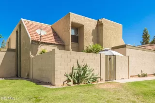 Photo #3: 6411397 Listing