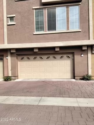 Photo #1: 6411444 Listing 