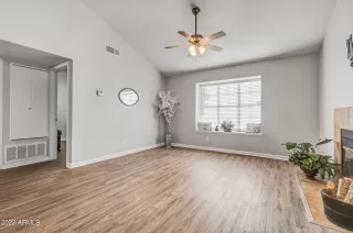 Photo #2: 6411472 Listing