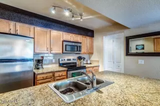 Photo #3: 6411675 Listing