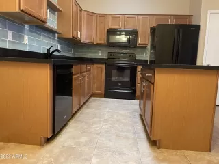 Photo #4: 6411850 Listing 