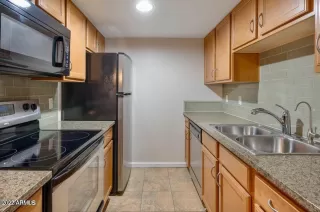 Photo #5: 6411873 Listing