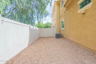 Photo #6: 6411894 Listing