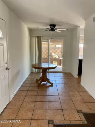 Photo #5: 6411903 Listing