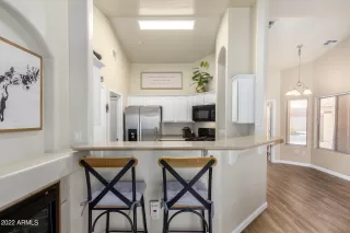 Photo #5: 6412152 Listing