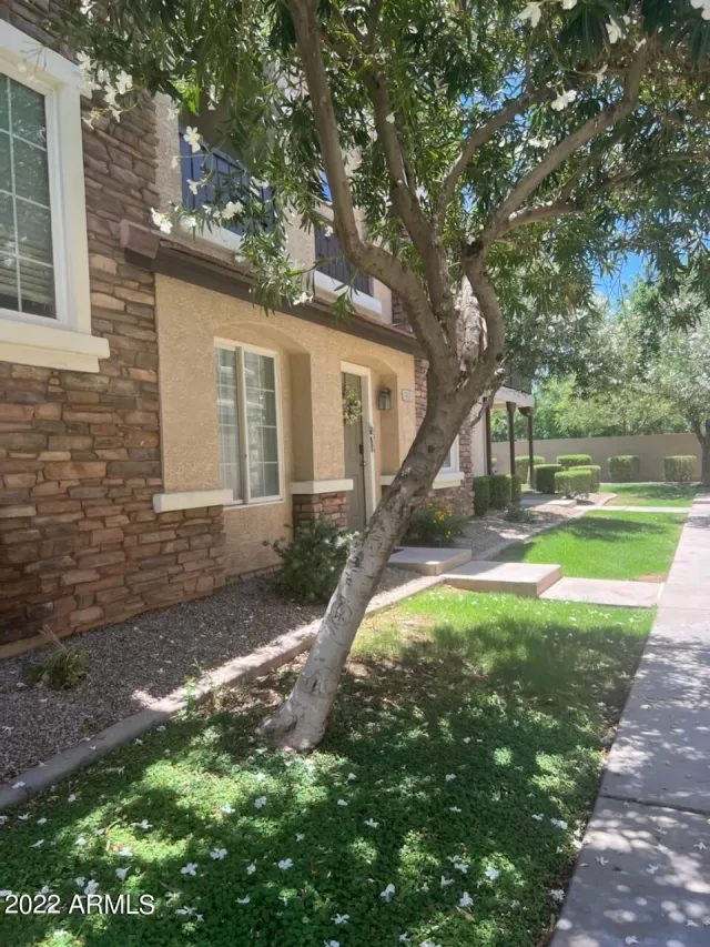 MLS: 6412159 Condo For Sale