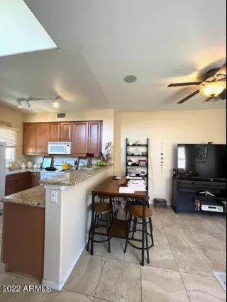 Photo #4: 6412159 Listing