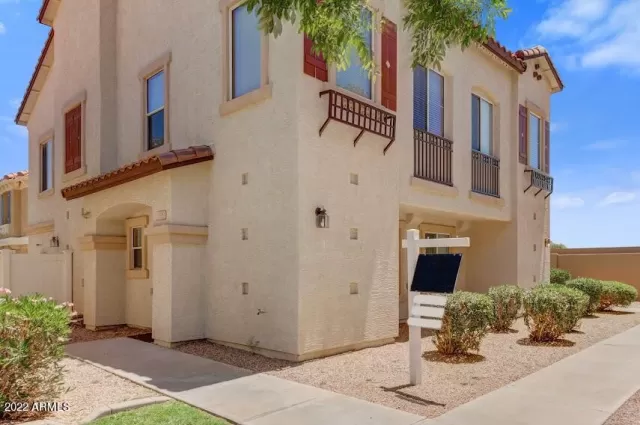 MLS: 6412651 Condo For Sale