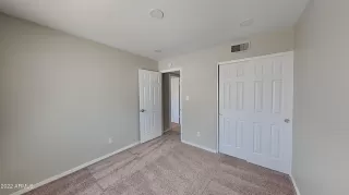 Photo #4: 6412727 Listing