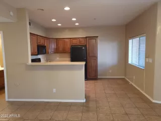 Photo #4: 6412848 Listing