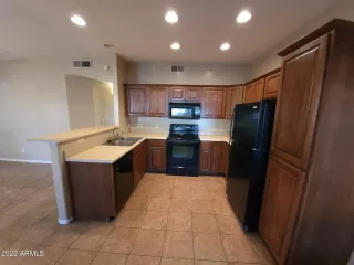 Photo #5: 6412848 Listing