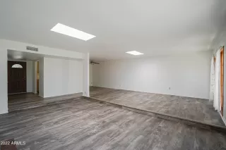 Photo #4: 6413381 Listing 