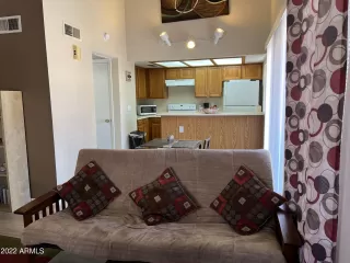 Photo #5: 6413649 Listing