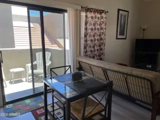 Photo #6: 6413649 Listing