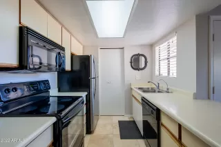 Photo #2: 6413751 Listing 