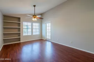 Photo #6: 6413751 Listing 