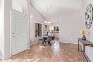 Photo #5: 6413764 Listing