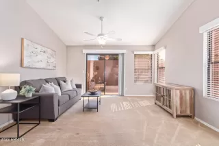 Photo #6: 6413764 Listing