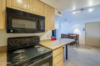 Photo #4: 6413801 Listing 