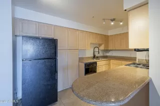 Photo #5: 6413801 Listing 