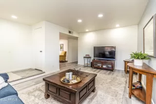 Photo #3: 6413940 Listing