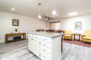 Photo #6: 6413940 Listing