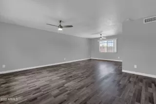 Photo #6: 6414056 Listing 