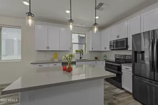 Photo #4: 6414080 Listing 