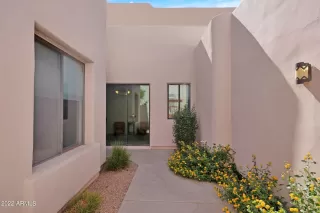 Photo #6: 6414163 Listing