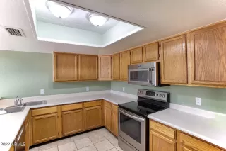 Photo #6: 6414210 Listing