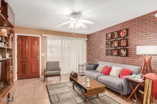 Photo #2: 6414227 Listing