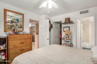 Photo #5: 6414227 Listing