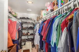 Photo #6: 6414227 Listing