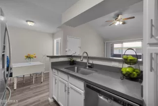 Photo #3: 6414494 Listing