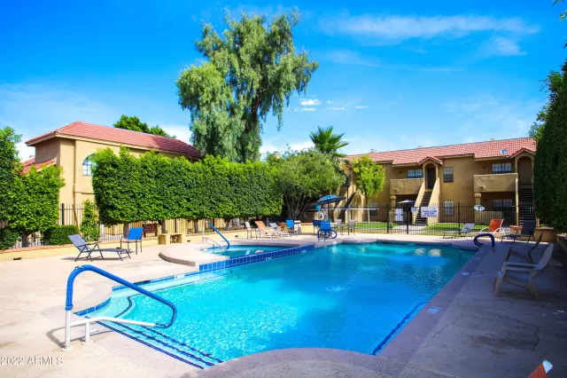 MLS: 6414518 Condo For Sale