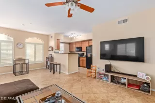 Photo #3: 6414903 Listing