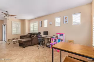 Photo #6: 6414903 Listing