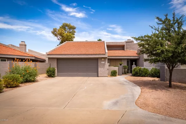 MLS: 6414904 Condo For Sale